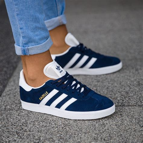 adidas damen schuhe dunkelblau|Blaue Damensneakers .